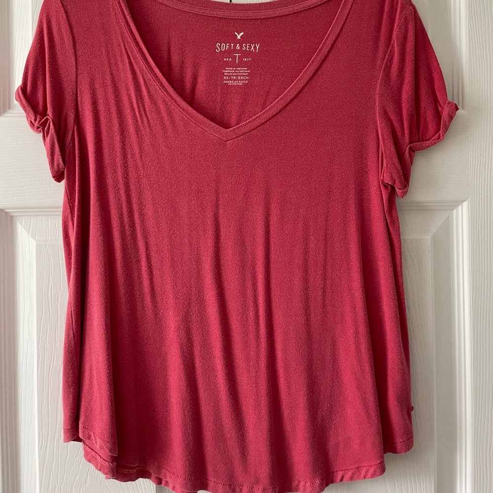 American Eagle pink soft and sexy top